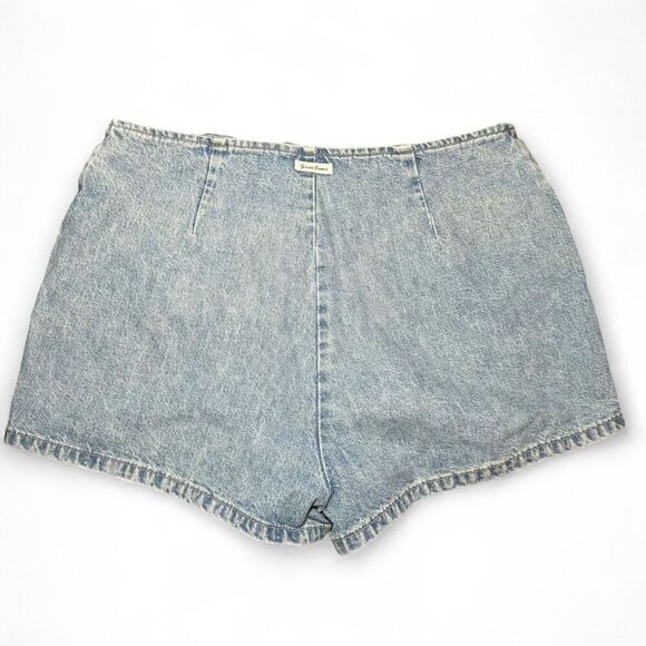 Vintage Guess Women's Blue Made in USA Jean Shorts Size 31 - Picture 2 of 5